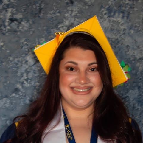 Adriana Aparicio, Laurus College graduate